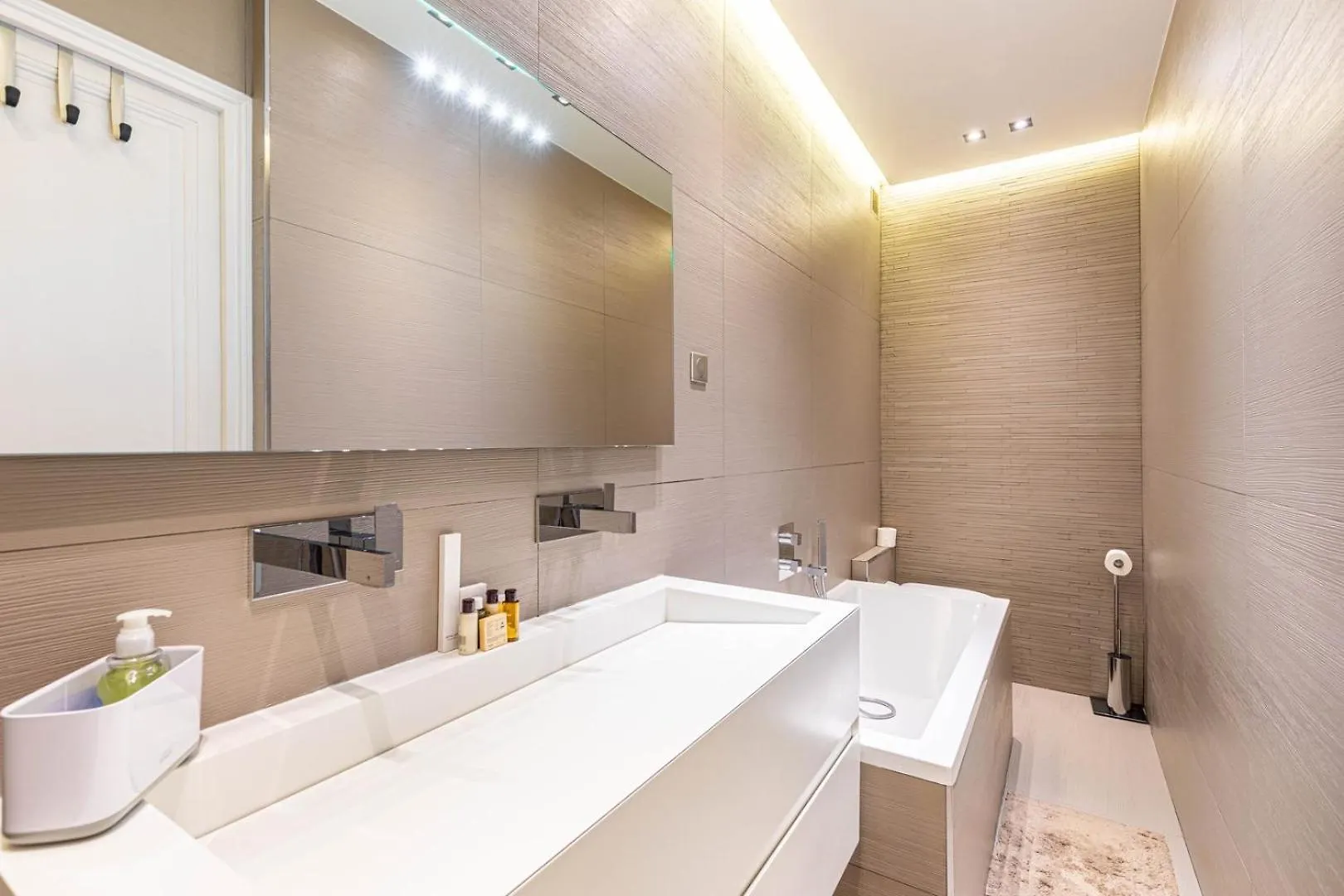 Guestready - Appartement Spacieux Et Elegant Paris 0*,